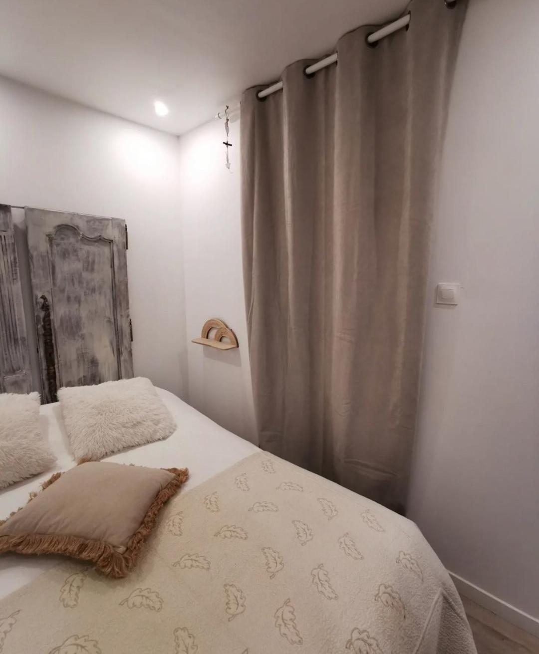 Au Poeme Du Chene, Logement Independant, Calme, Parking Gratuit Basse-Goulaine Esterno foto